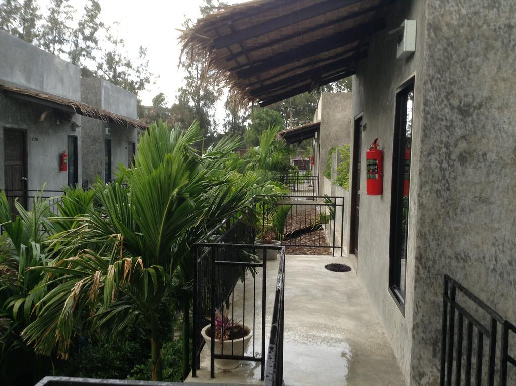 The Curve Residence Khao Tao Bagian luar foto